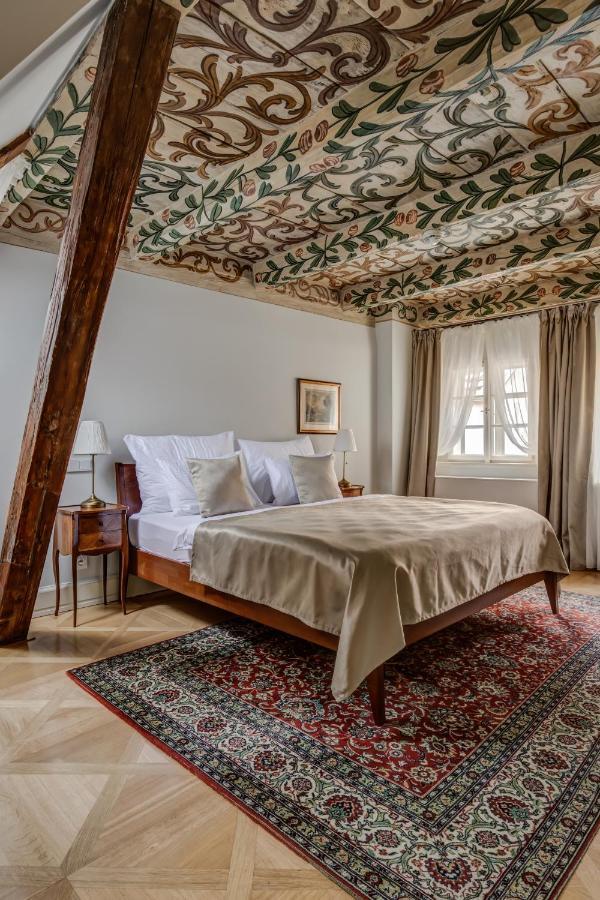 Nerudova 211 Hotel Praga